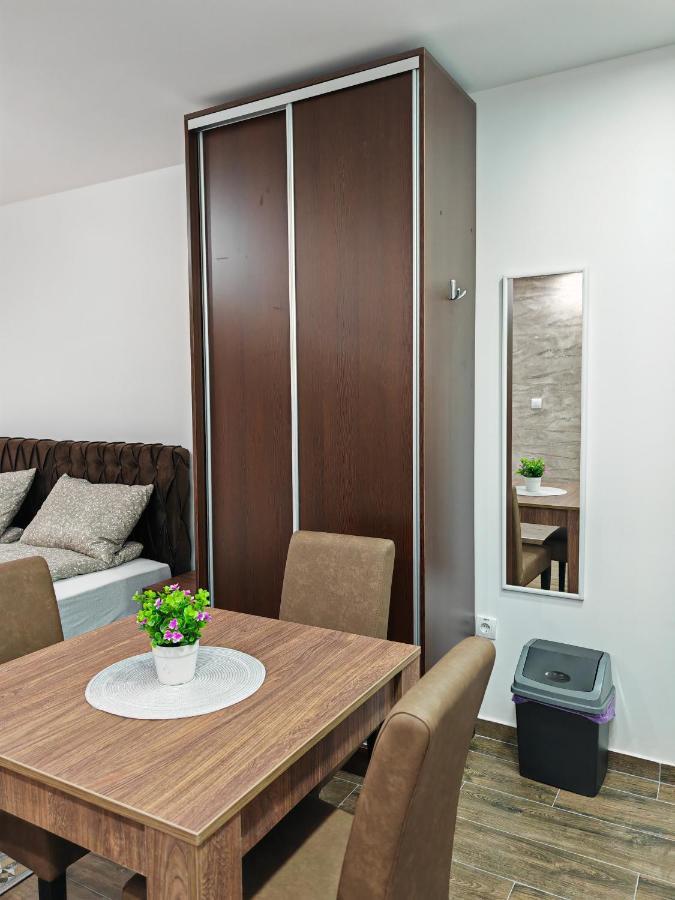 Imperial Apartment Veliko Gradiste Exterior photo