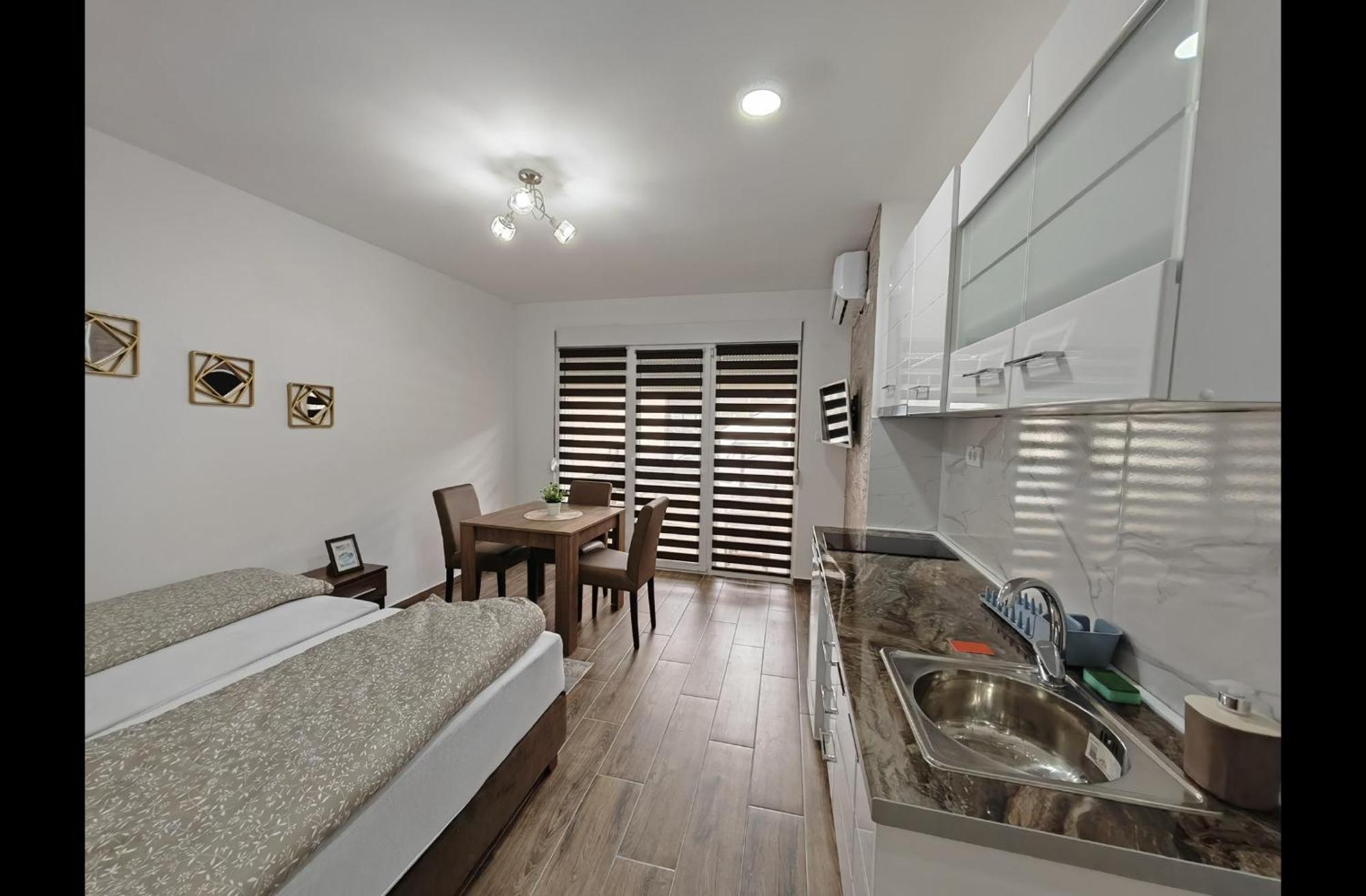 Imperial Apartment Veliko Gradiste Exterior photo